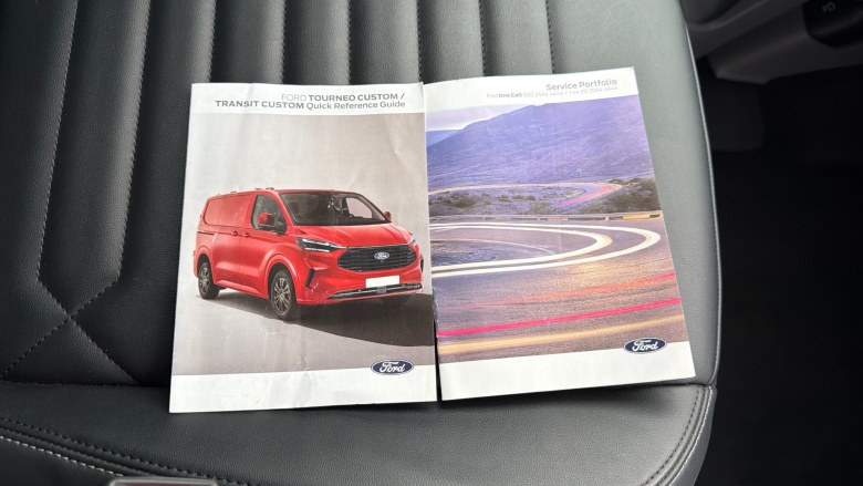 Ford Tourneo Custom 320 L2 Diesel Fwd 2.0 EcoBlue 136ps H1 Titanium 8 seater Auto